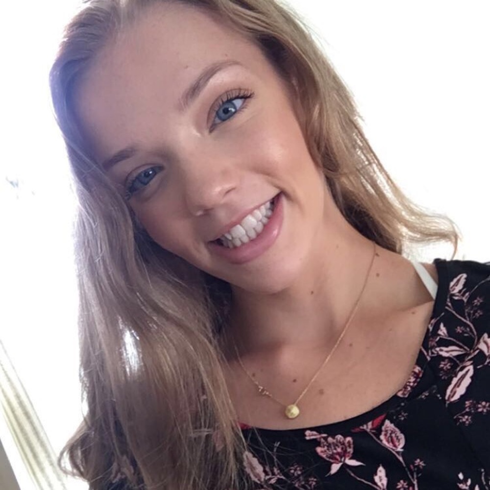 Meet your Posher, Rebecca